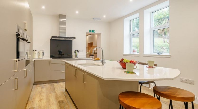 Photo of 6 Bed in Leuchars