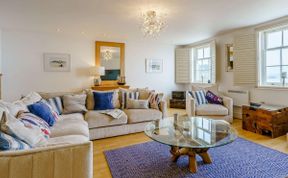 Photo of in Tenby (89600)