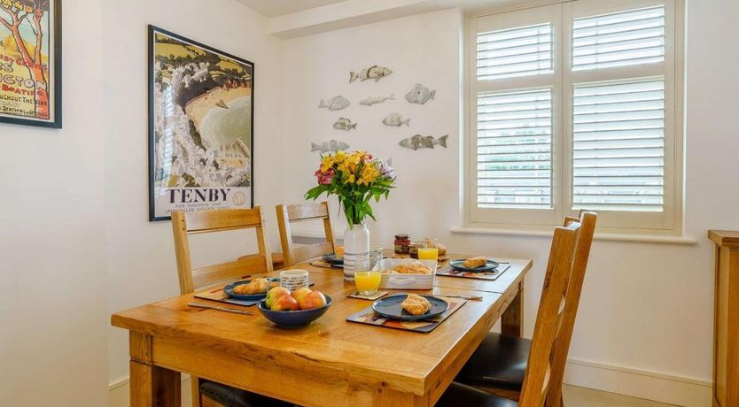 Photo of 2 Bed in Tenby