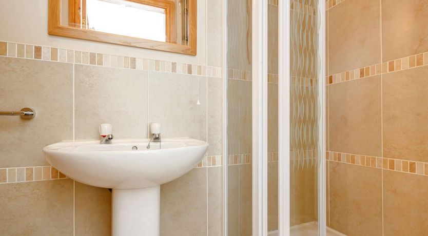 Photo of 4 Bed in Harlech