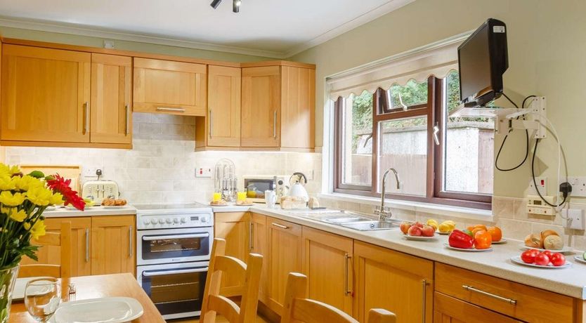 Photo of 4 Bed in Harlech