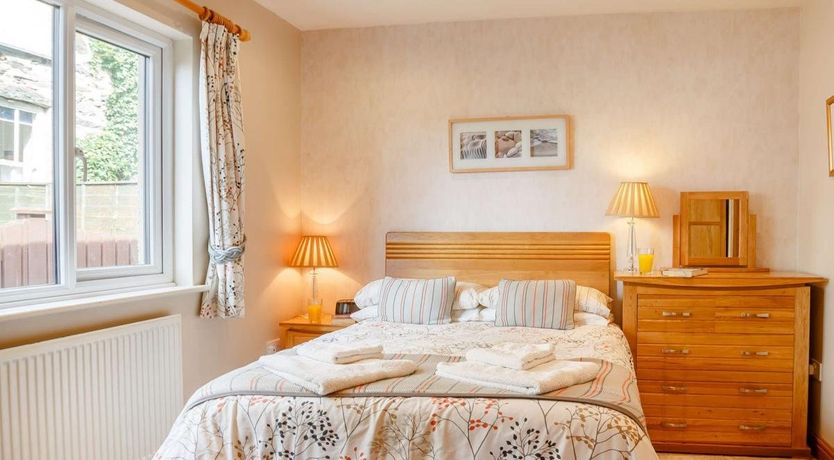 Photo of 4 Bed in Harlech