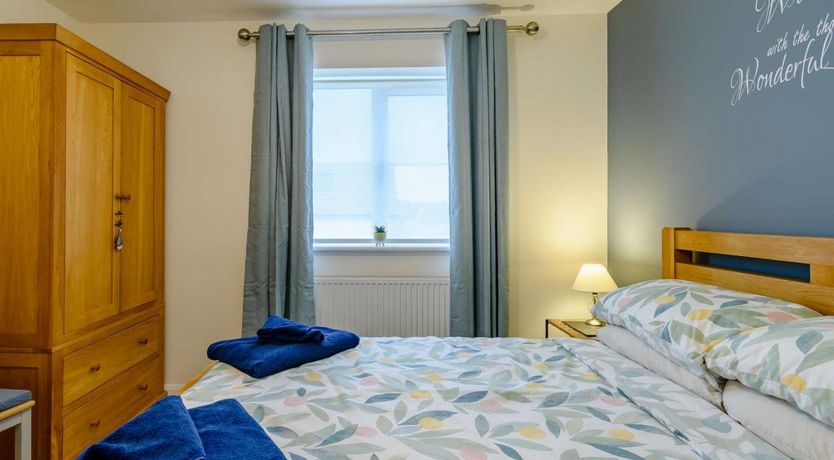 Photo of 3 Bed in Templeton