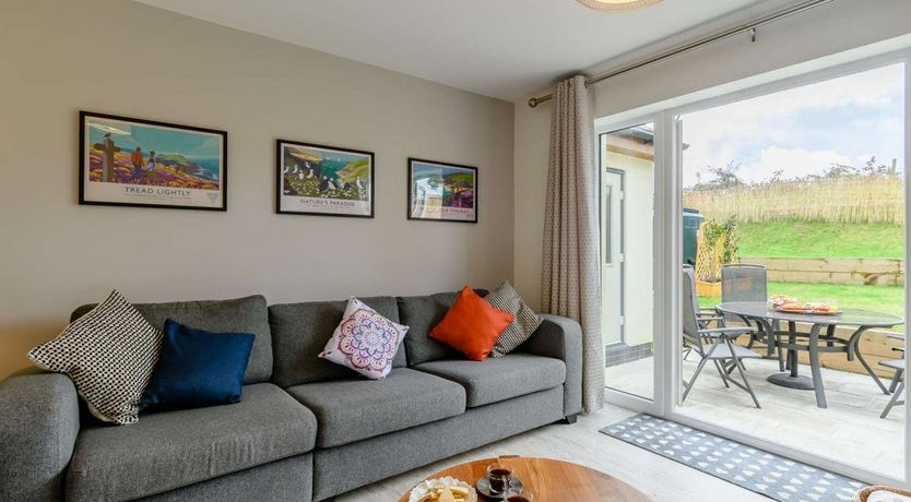 Photo of 3 Bed in Templeton