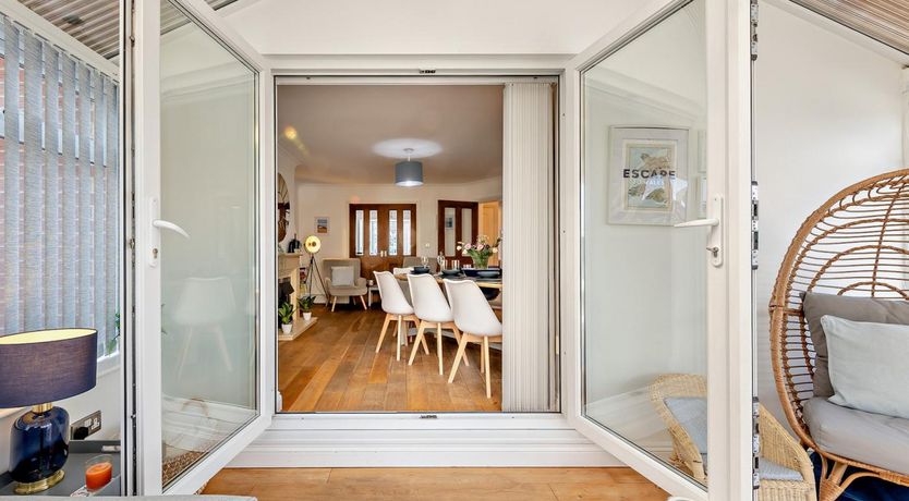 Photo of 4 Bed in Llandudno