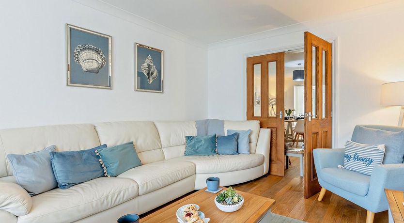 Photo of 4 Bed in Llanrhos