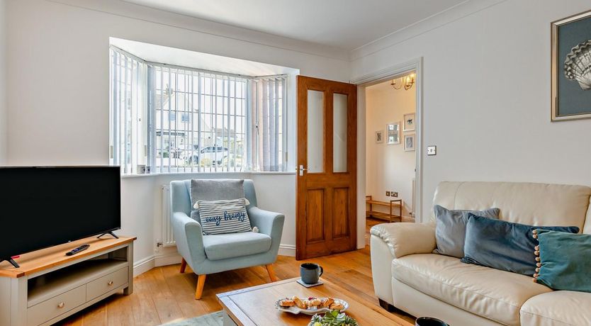 Photo of 4 Bed in Llanrhos