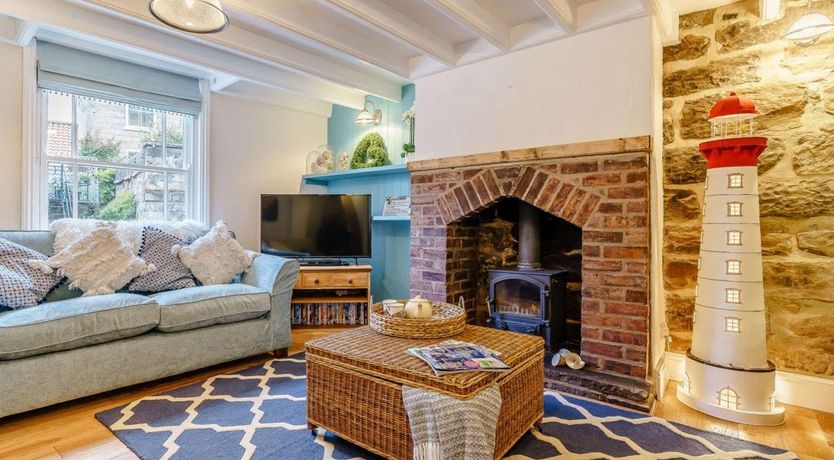 Photo of in Robin Hoods Bay (89568)