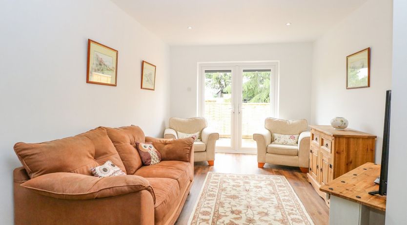 Photo of Walnut Shade