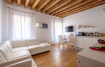 Rialto Reverie Apartment