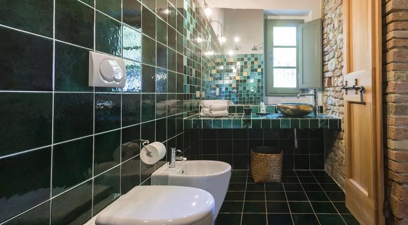 Photo of A Glass Of Chianti