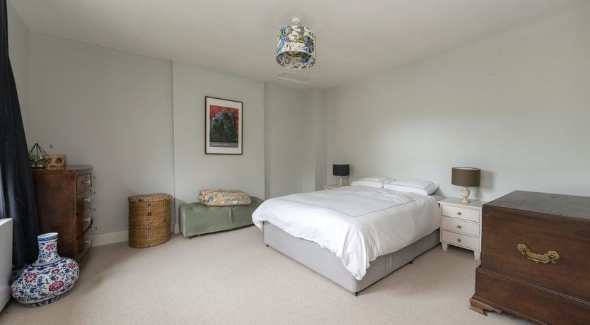 Photo of Montague Manor