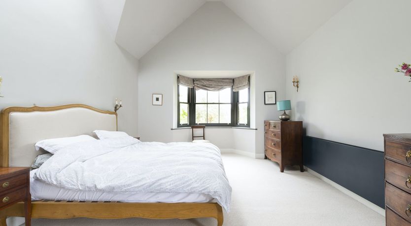 Photo of Montague Manor