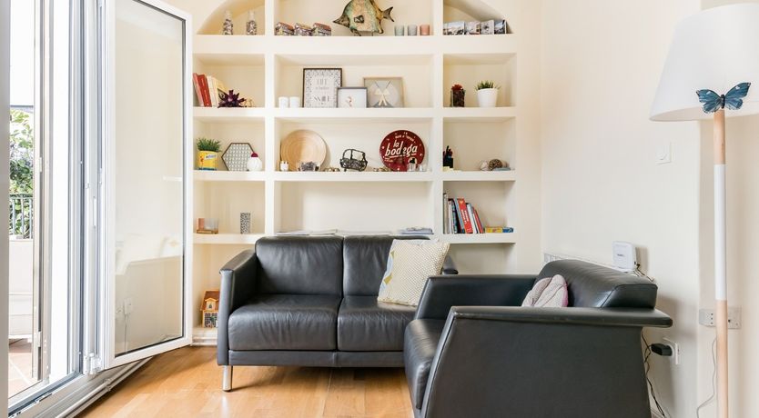 Photo of Hold Your Head High