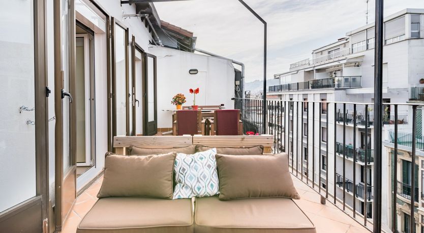 Photo of Hold Your Head High