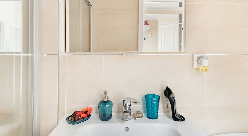 Photo of Hold Your Head High