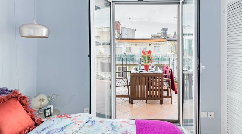 Photo of Hold Your Head High