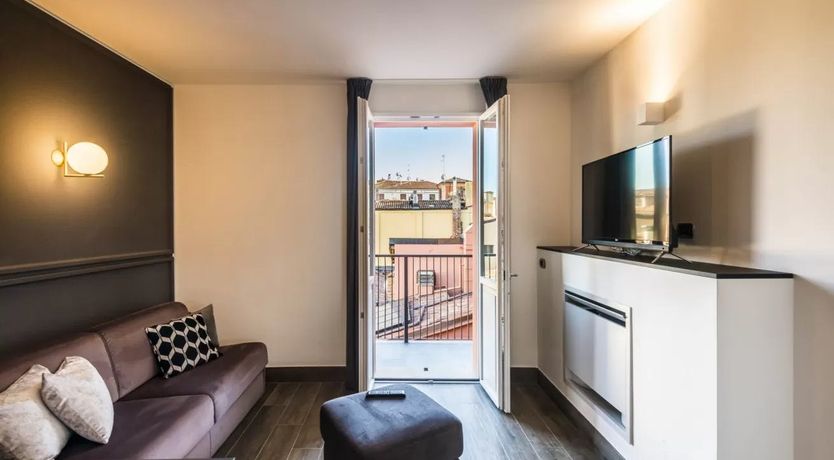 Photo of Two Towers XXXI