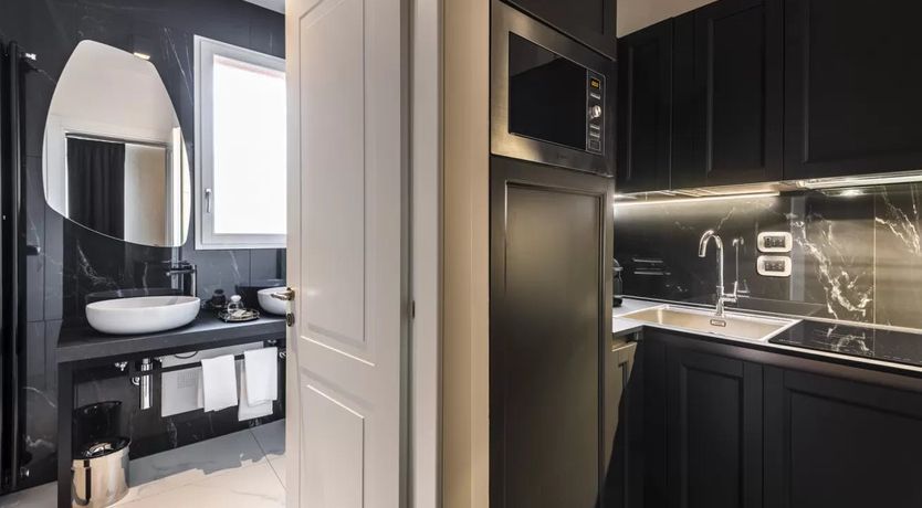 Photo of Two Towers XXXI