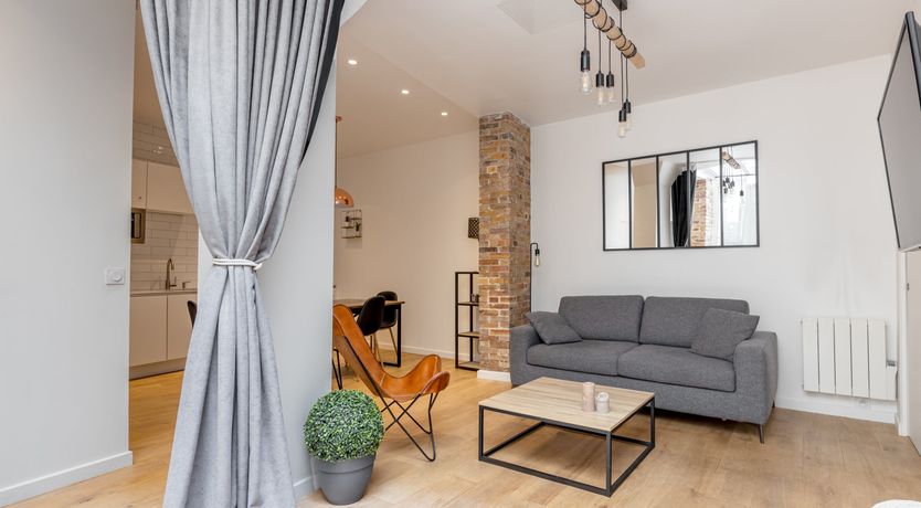 Photo of Stroll the Seine