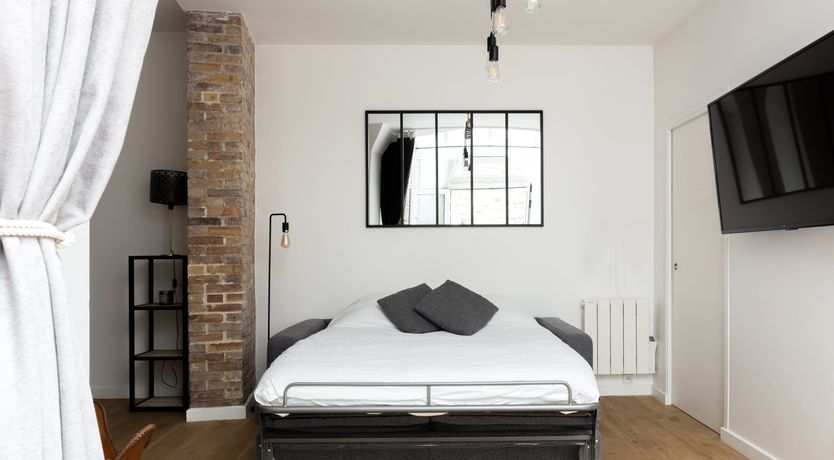 Photo of Stroll the Seine