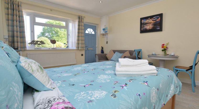 Photo of 1 Bed in Charmouth