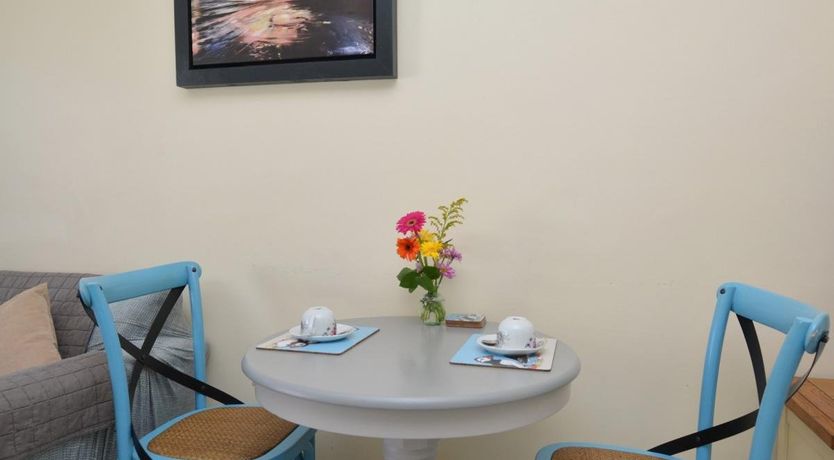 Photo of 1 Bed in Charmouth