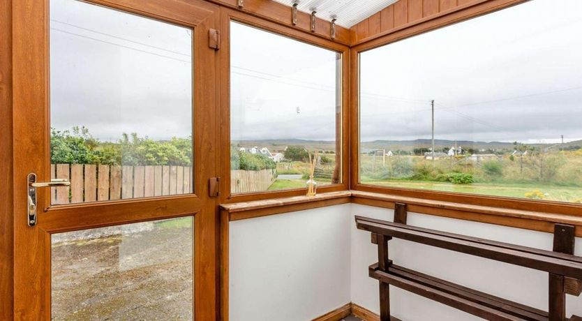 Photo of 3 Bed in Ose