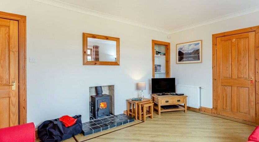 Photo of 3 Bed in Ose