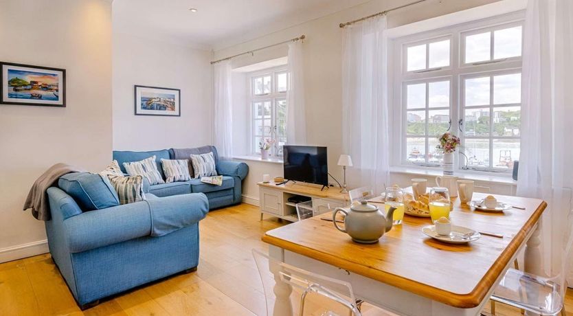 Photo of 2 Bed in Tenby