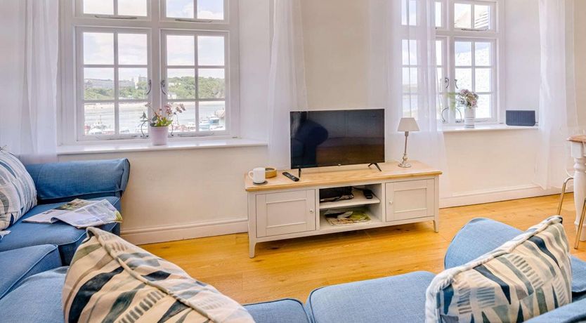 Photo of 2 Bed in Tenby