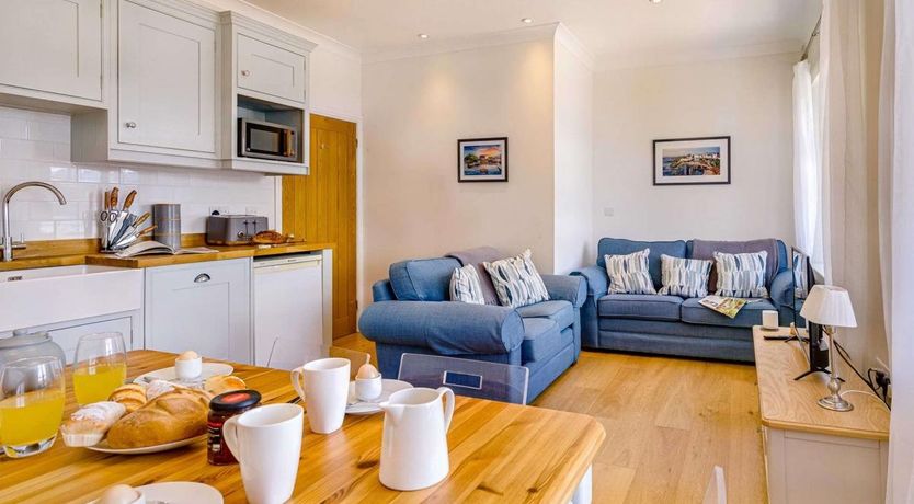 Photo of 2 Bed in Tenby