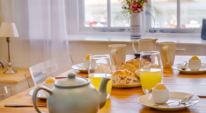 Photo of 2 Bed in Tenby