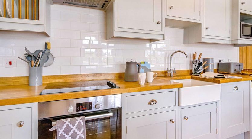 Photo of 2 Bed in Tenby