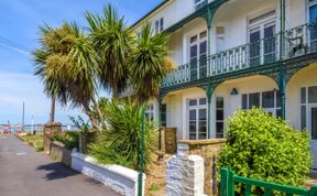 Photo of 4 Bed in East Cowes