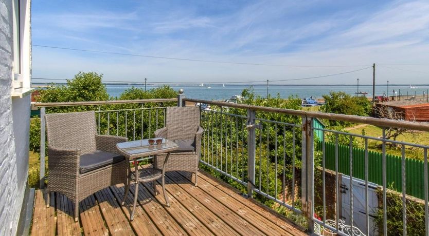 Photo of 4 Bed in East Cowes