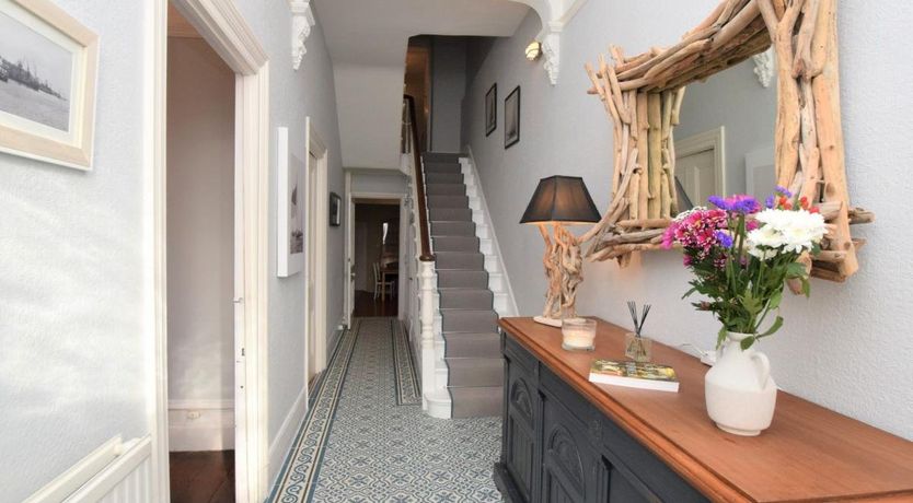 Photo of 4 Bed in East Cowes