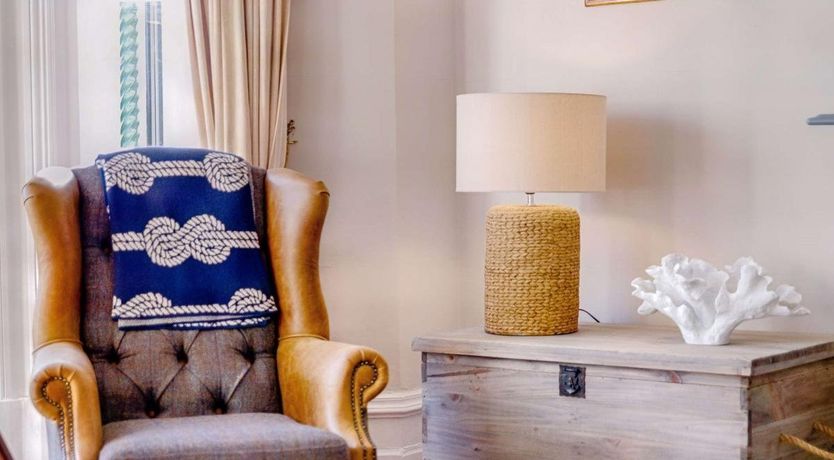 Photo of 4 Bed in East Cowes