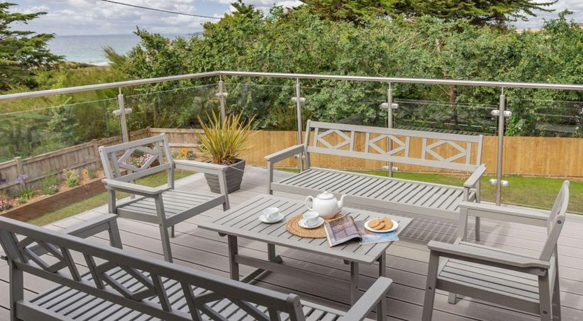 Photo of 4 Bed in Harlyn Bay