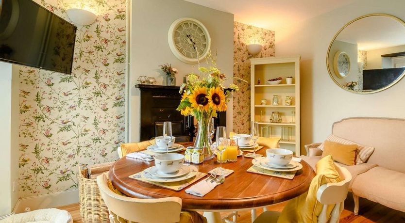 Photo of 2 Bed in Milford Haven