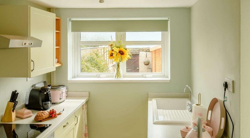 Photo of 2 Bed in Milford Haven