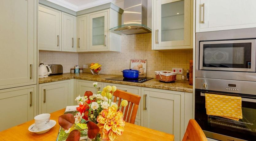 Photo of 2 Bed in Bridport