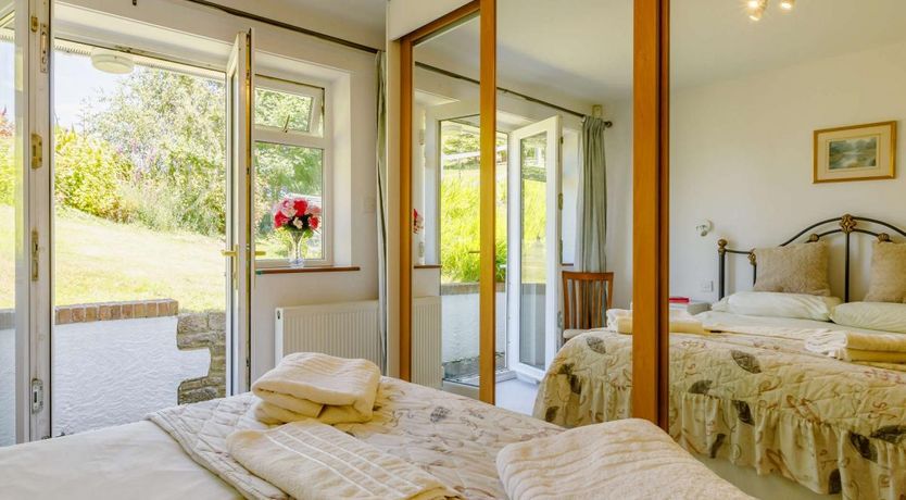 Photo of 2 Bed in Bridport