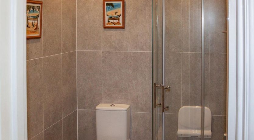 Photo of 2 Bed in Bridport