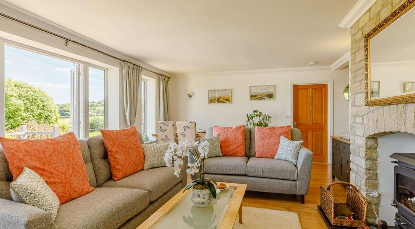 Photo of 2 Bed in Bridport