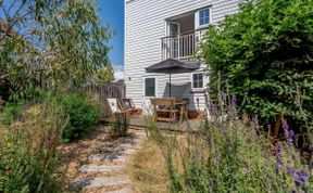 Photo of in Camber (88709)