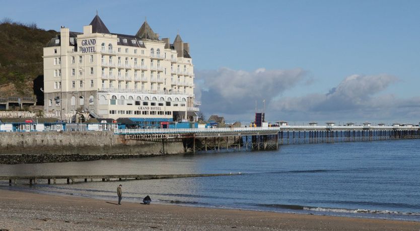 Photo of Apartment 6