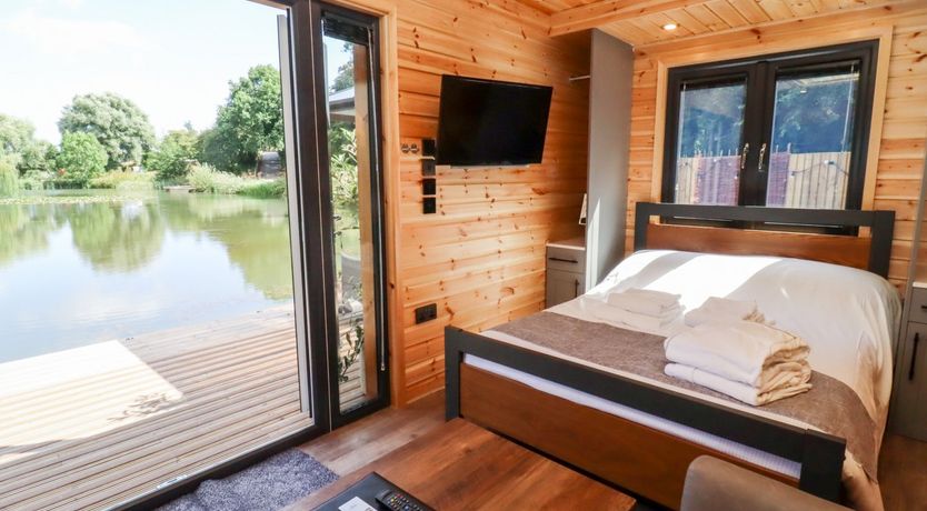 Photo of Maple Lodge at Bridge Lake Farm & Fishery