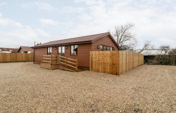 Bluebell Lodge, Meadow view lodges Holiday Cottage