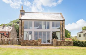 The Glass House Holiday Cottage
